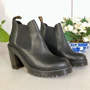 Like New Dr Martens Hurston Heeled Leather Chelsea Boots sz 10